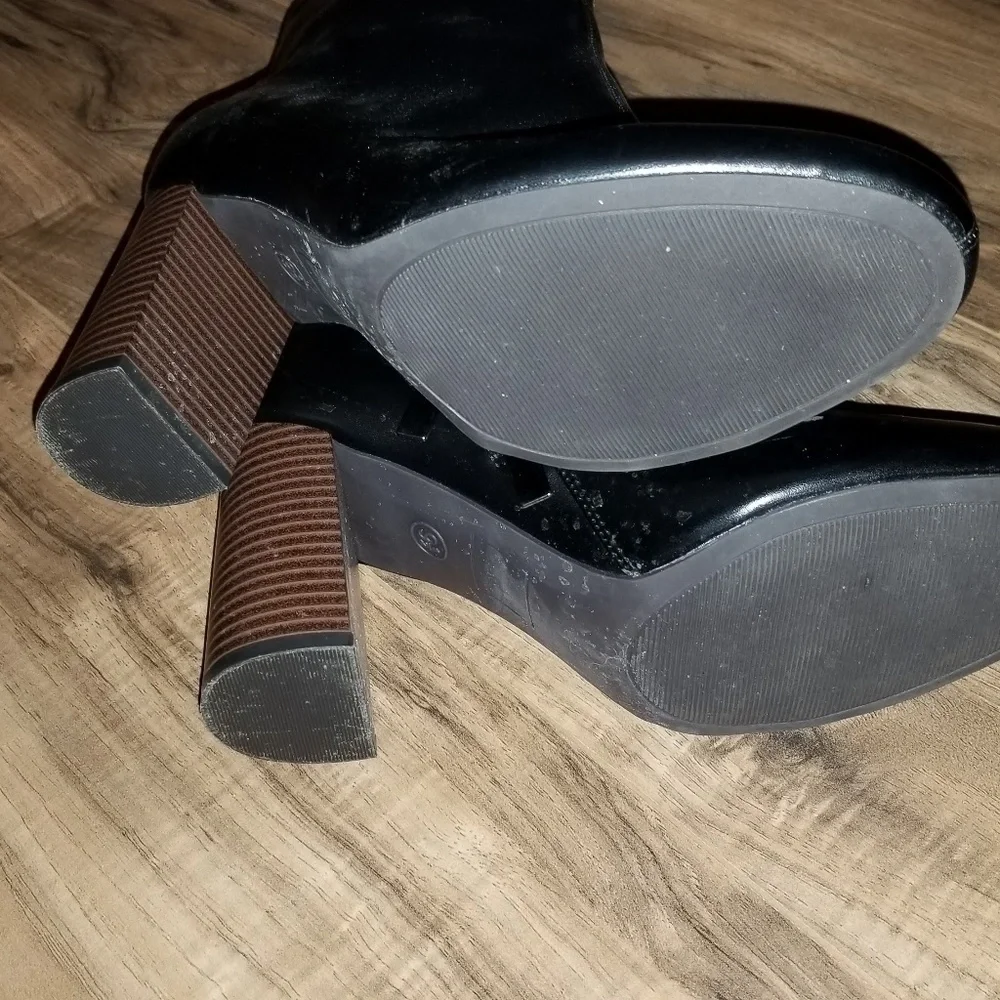 Merona Booties - Picture 2 of 5